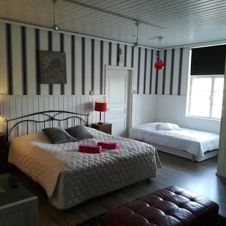 Hotelli Huiskankorpi Boutique Hotel Nivala ภายนอก รูปภาพ
