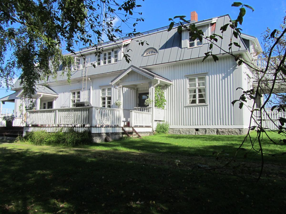 Hotelli Huiskankorpi Boutique Hotel Nivala ภายนอก รูปภาพ