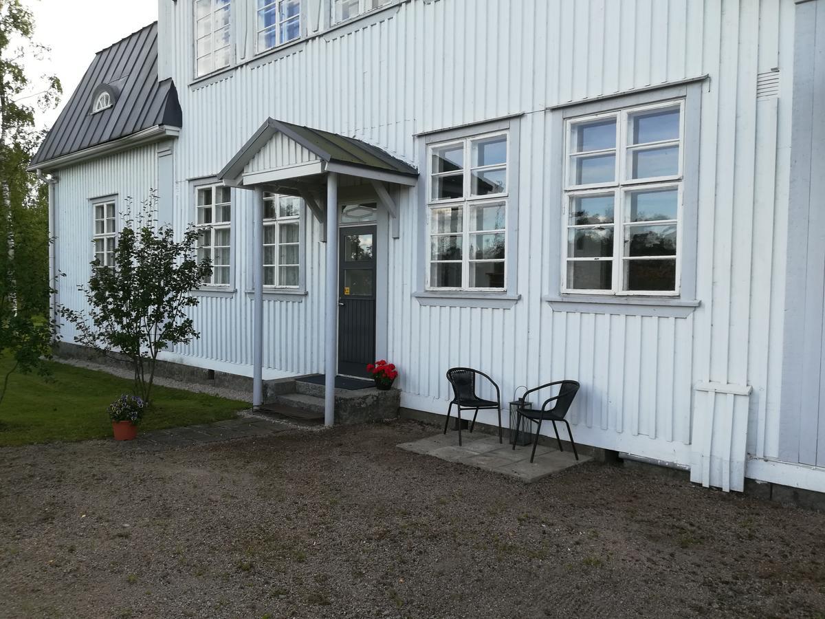 Hotelli Huiskankorpi Boutique Hotel Nivala ภายนอก รูปภาพ