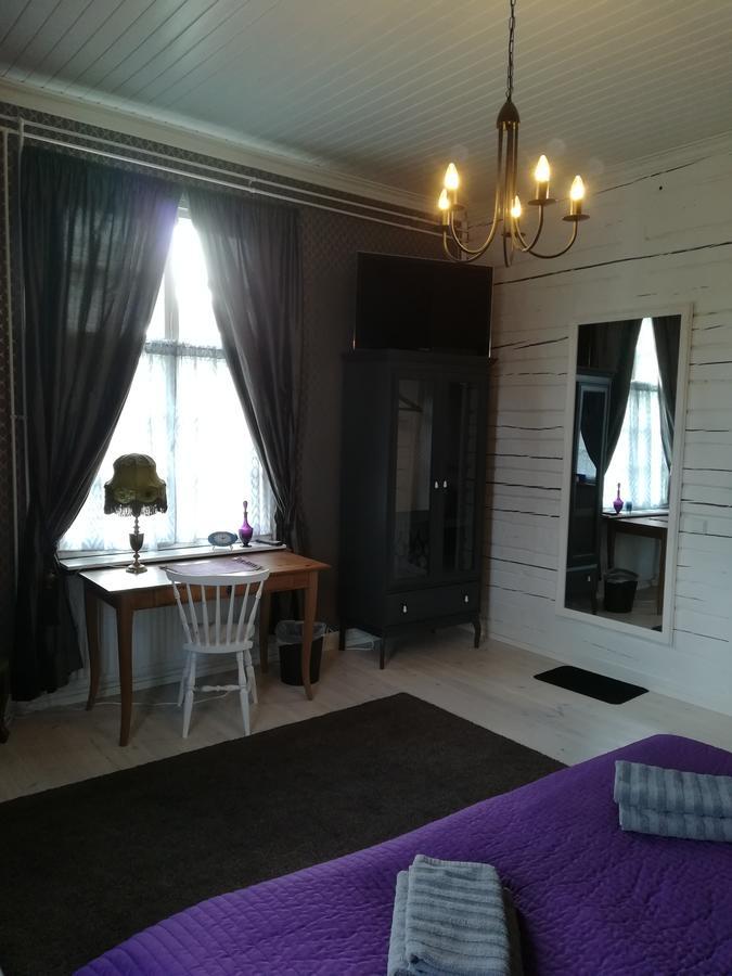 Hotelli Huiskankorpi Boutique Hotel Nivala ภายนอก รูปภาพ