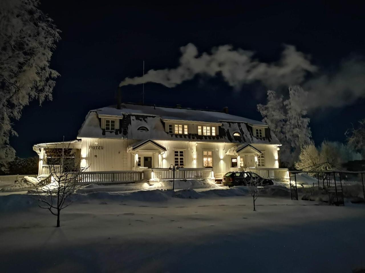 Hotelli Huiskankorpi Boutique Hotel Nivala ภายนอก รูปภาพ